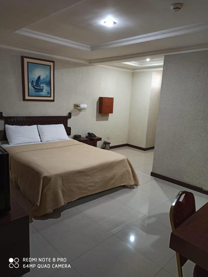 Hotel Sol De Oriente Гуаякиль Экстерьер фото
